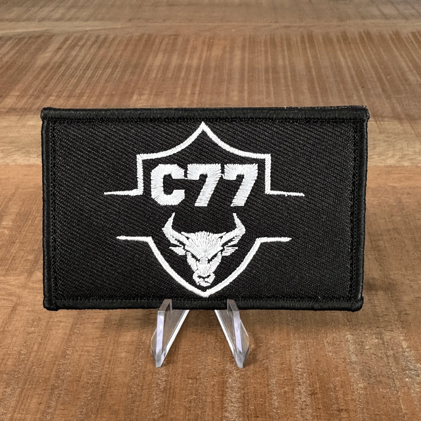 Parche bordado escudo C77